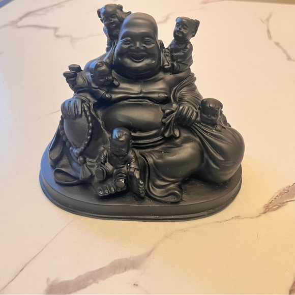 A statue of Buddha - Picture 2 of 7